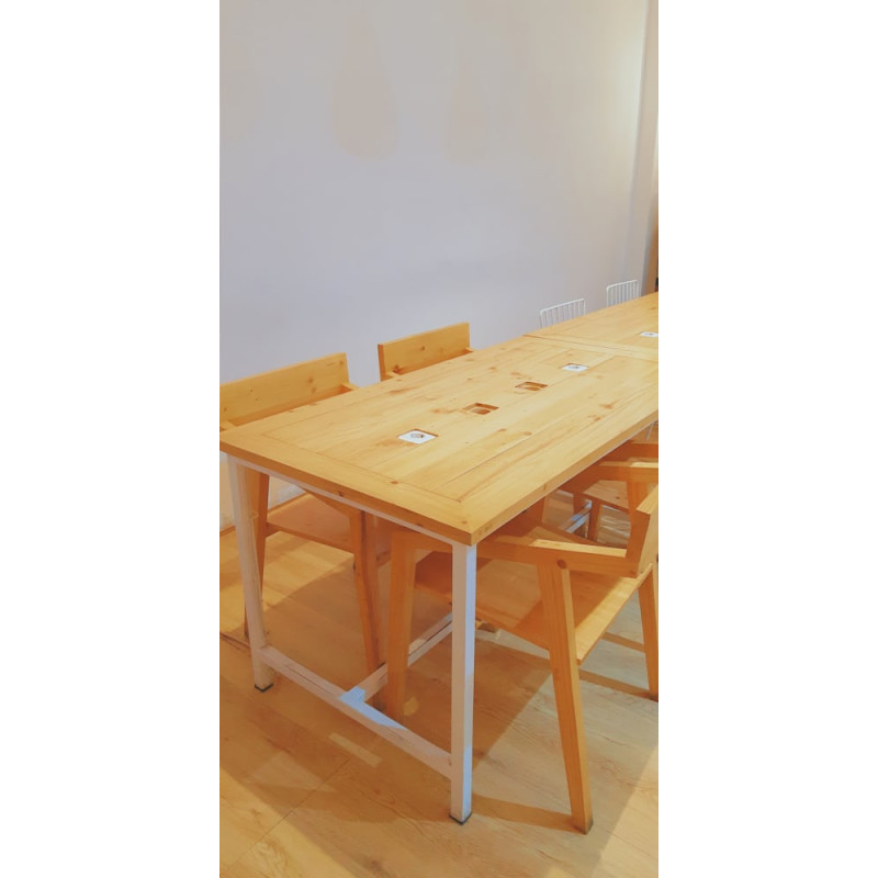Extendable Dining Table  WalnutEx Oak